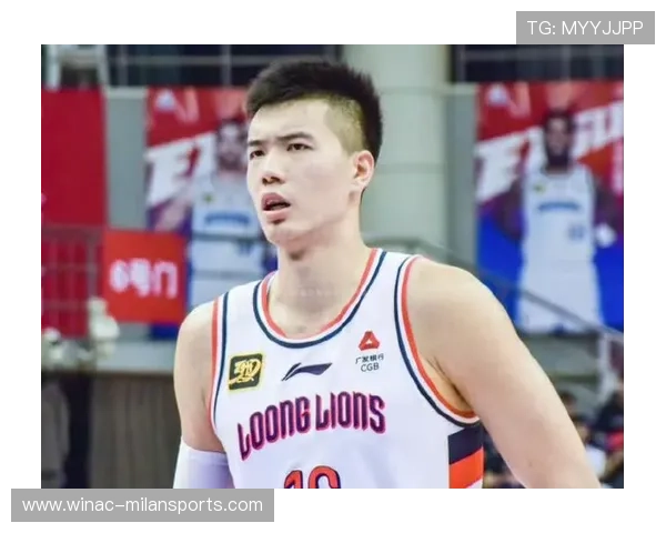 CBA焦泊乔篮下力量训练更强硬：开启全新竞技高度