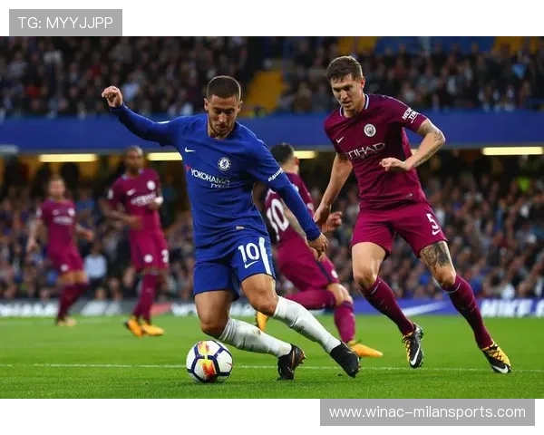 曼联前压后留下身后空档